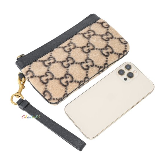 Gucci 597671 GG Wool Wristlet - Picture 6 of 7